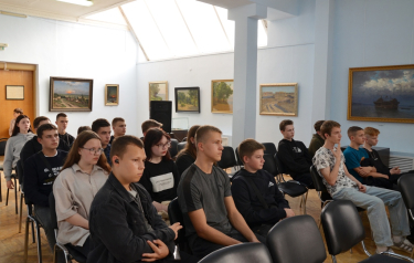 В Энгельсском краеведческом музее состоялась образовательная программа «На переломе эпох»