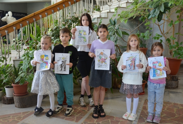 В рамках празднования Дня славянской письменности и культуры в Энгельсском краеведческом музее прошло тематическое музейное занятие «Азбука. Начало начал».