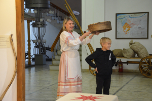 В Энгельсском краеведческом музее продолжается череда мероприятий, посвященных Покрову Дню