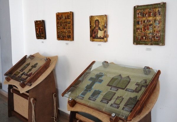 Старообрядческие иконы из коллекции Энгельсского краеведческого музея.